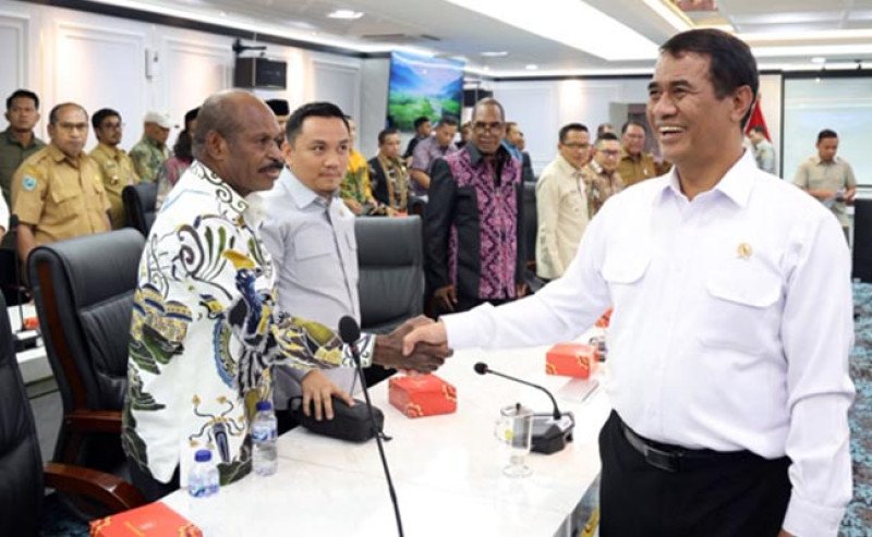 Mentan Amran Siapkan Alsintan untuk Puncak Papua, Bidik 500 Hektare Kopi Arabika