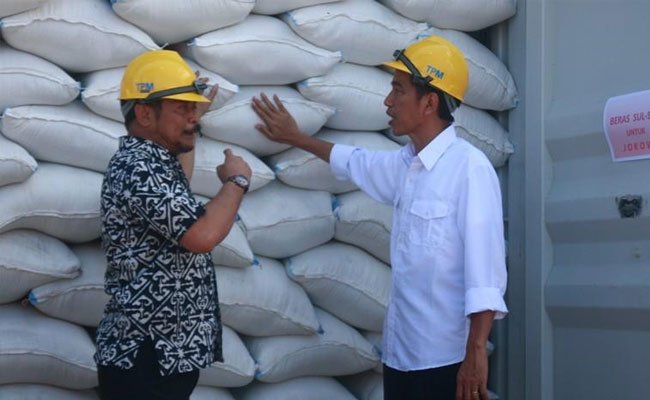 Stok Beras Untuk Natal dan Tahun Baru Aman