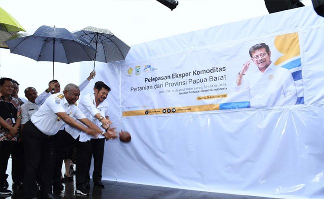 Syahrul Released the Red Fruit Exports to Czechoslovakia from Sorong