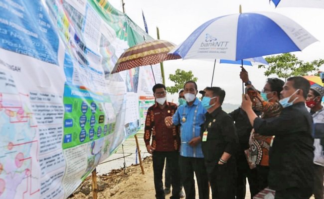 Diguyur Hujan, Mentan SYL Tinjau Food Estate Sumba Tengah