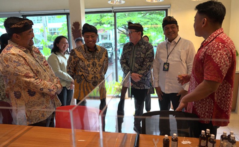 Kemenperin Dorong Hilirisasi Minyak Atsiri, Bangun Pusat Flavor dan Fragrance di Bali