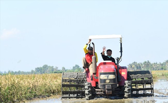 Minister SYL Is Committed to Maintain the Production Target