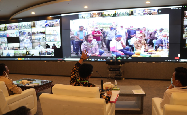 SYL Planned to Plant Paddy and Corn in the Same Time in Indonesia