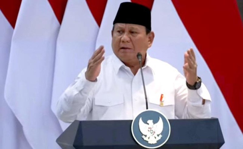 Rekor Produksi Beras Tertinggi, Presiden Puji Duet Sukses Mentan dan Wamentan