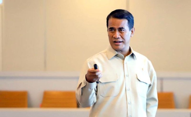 Mentan Amran Tegaskan Perang Melawan Mafia Pangan dan Koruptor Demi Lindungi Petani Indonesia